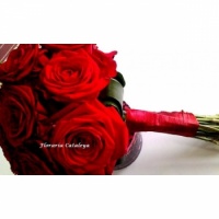 buchet-trandafiri-dark-red_1